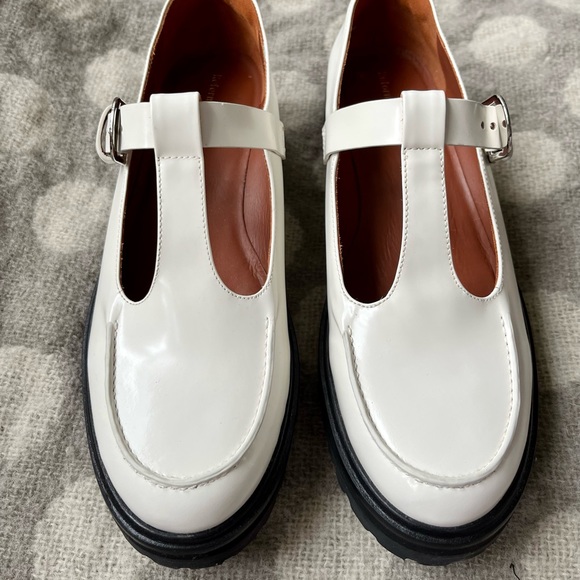 Selling as slightly too small - Perfect, new condition. - Picture 3 of 3